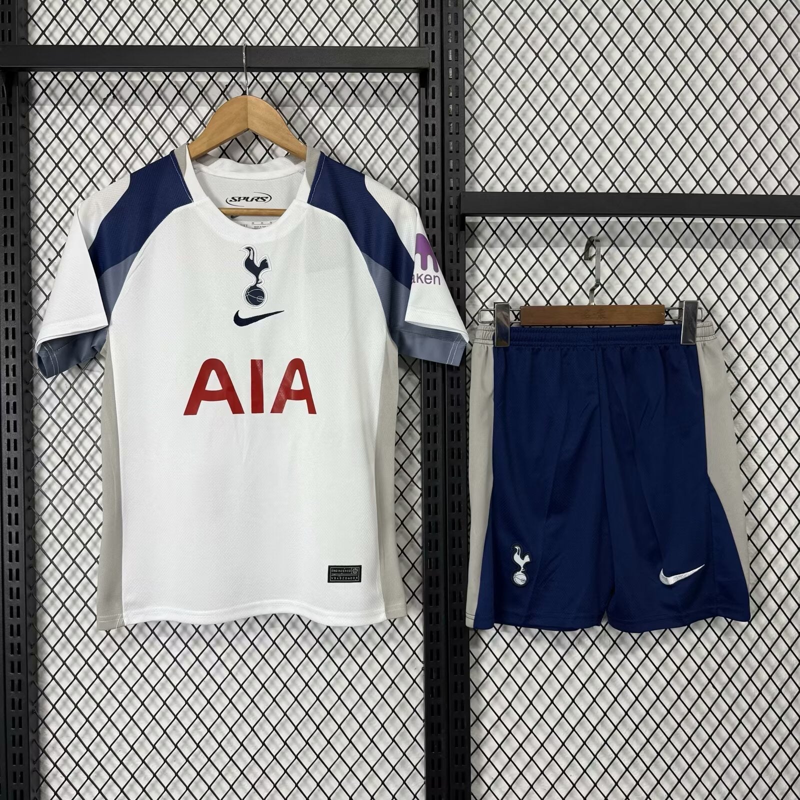 Tottenham Home Jersey 25-26