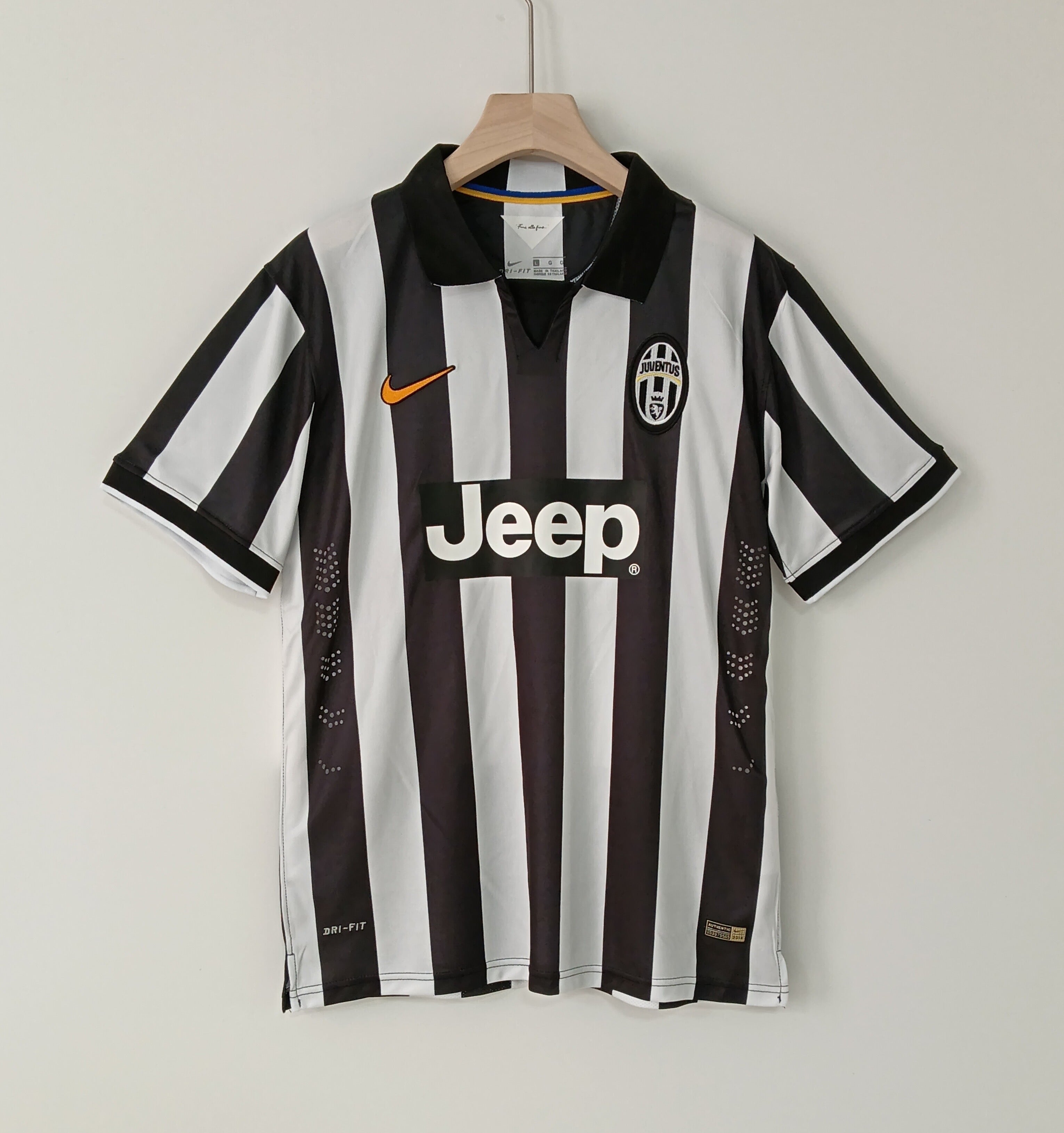 Juventus Retro Jersey 2006
